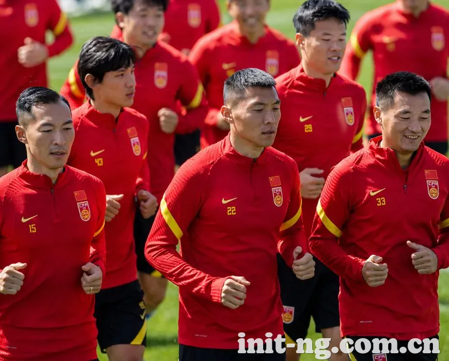 中国足球青岛VS成都